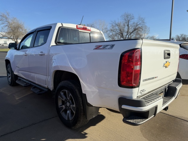 2017 Chevrolet Colorado Z71 photo 3