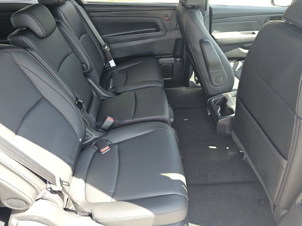 2026 Honda Odyssey photo 21