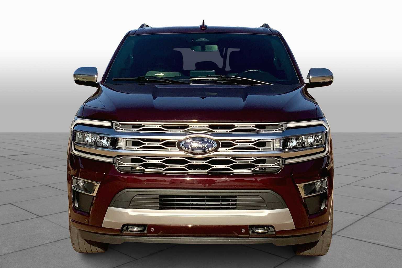 2024 Ford Expedition Platinum photo 2