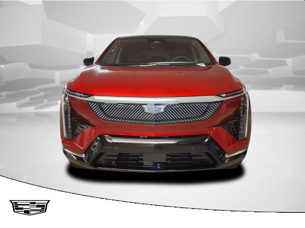 2026 Cadillac Optiq Luxury photo 2