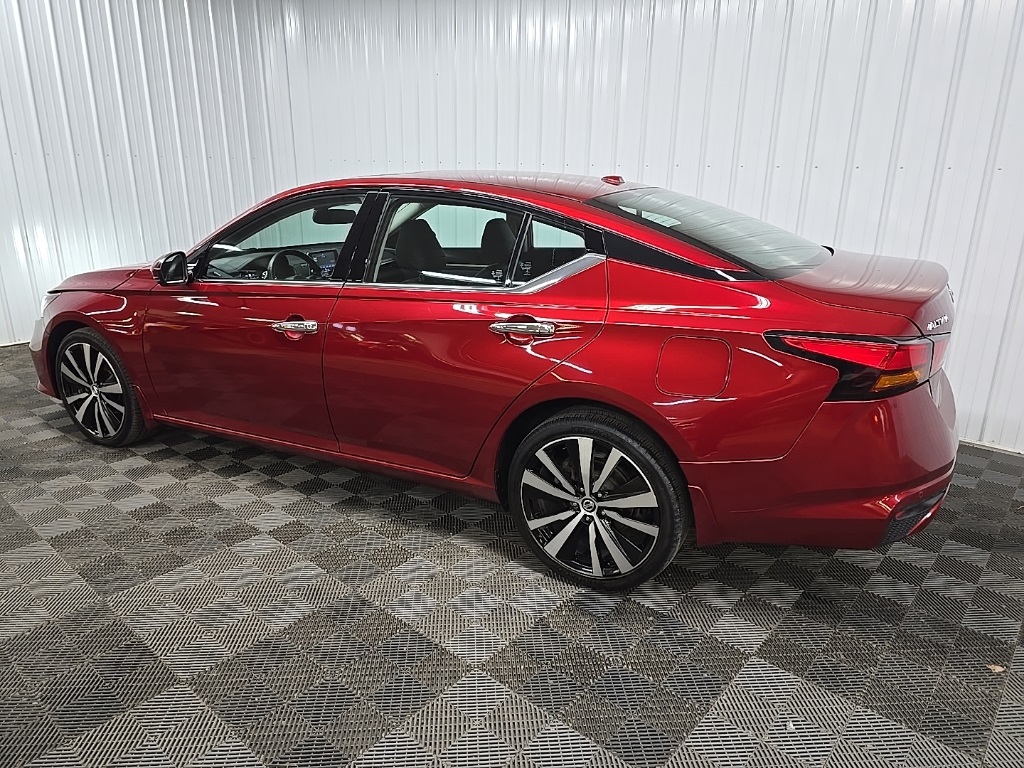2019 Nissan Altima 2.5 Platinum photo 4