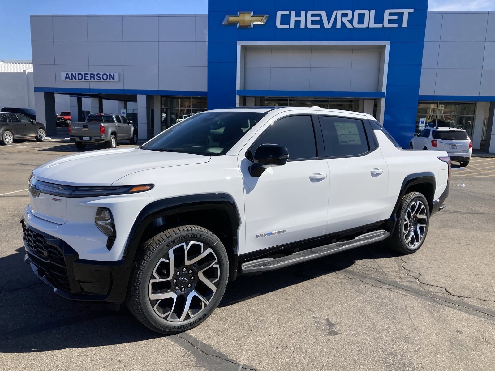 2025 Chevrolet Silverado EV RST's photo