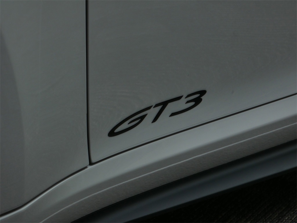 2024 Porsche 911 GT3 photo 11