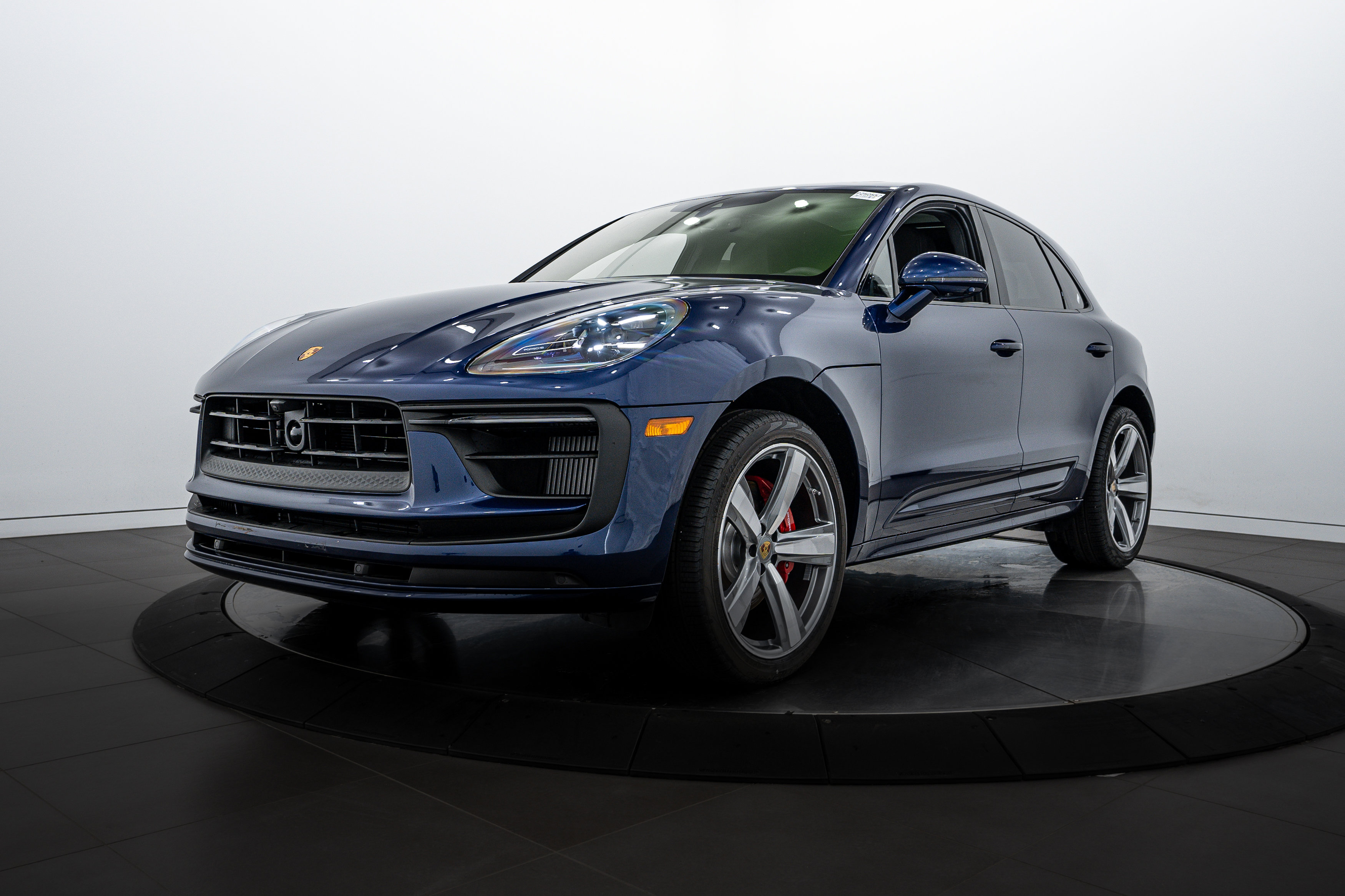 2025 Porsche Macan S