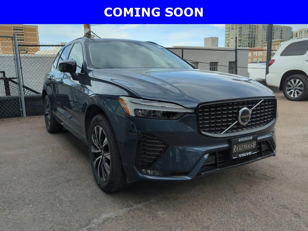 2025 Volvo XC60 Plus's photo