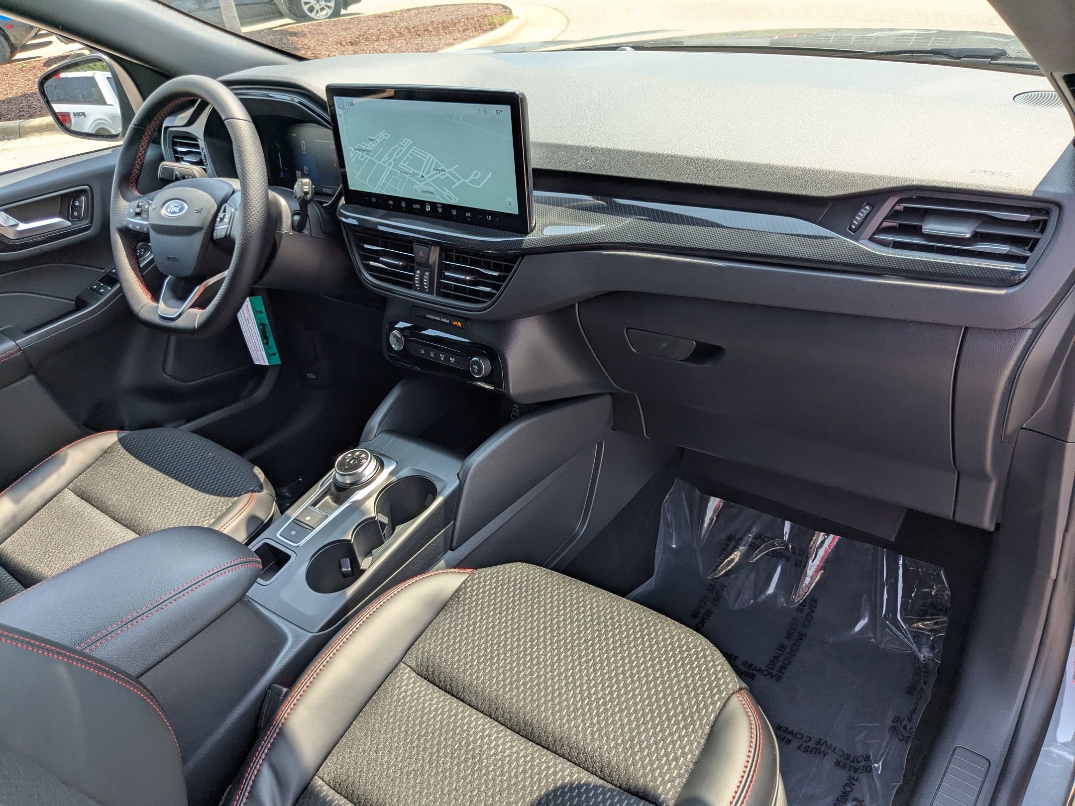 2025 Ford Escape ST-Line photo 35