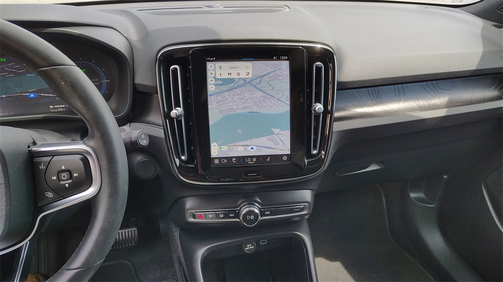 2023 Volvo XC40 Recharge Ultimate photo 19