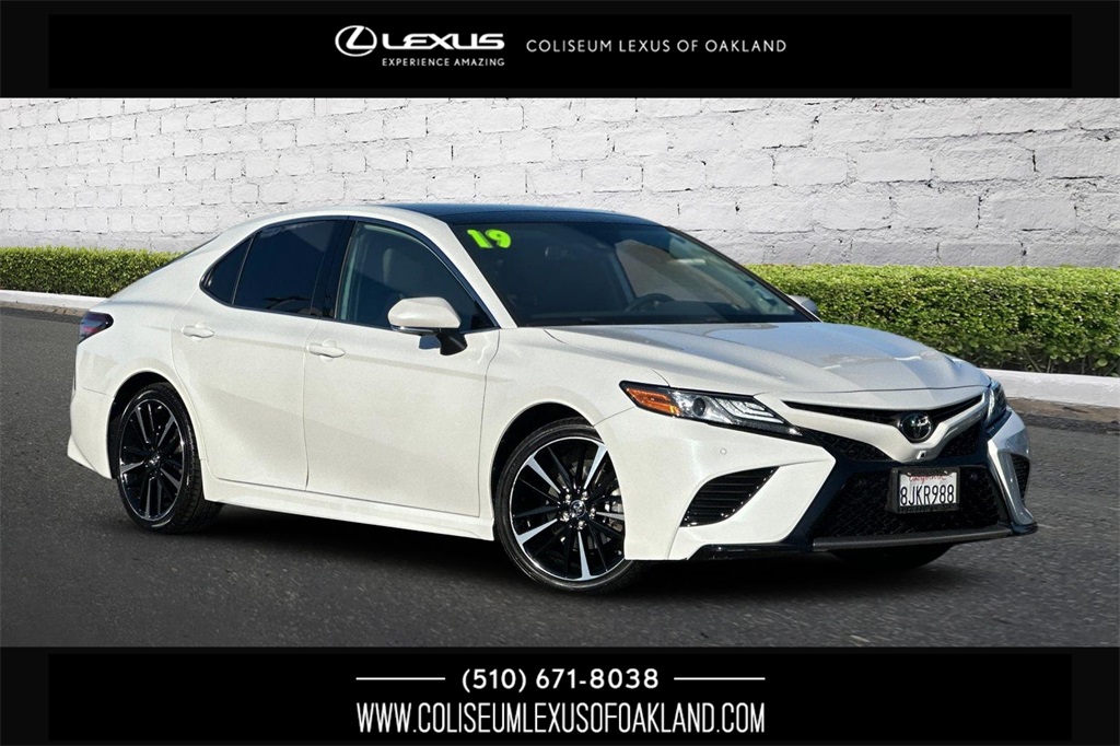 2019 Toyota Camry XSE