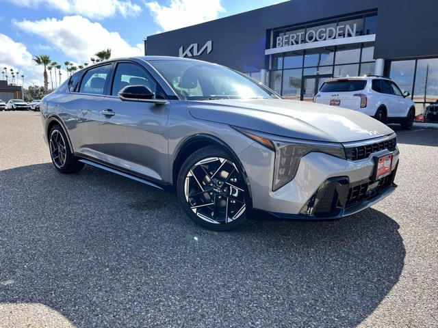 2025 Kia K4 GT-Line's photo