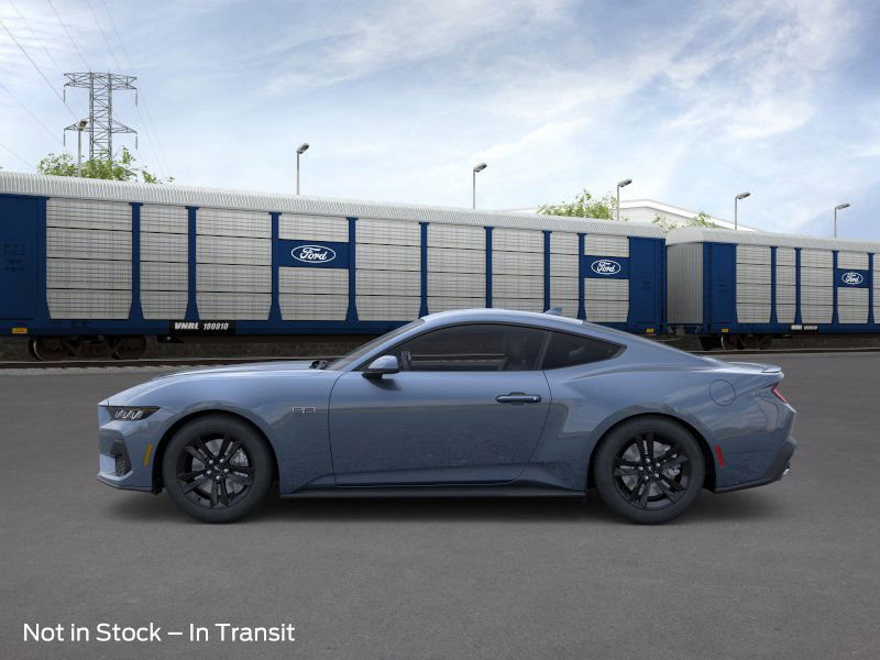 2025 Ford Mustang GT photo 2