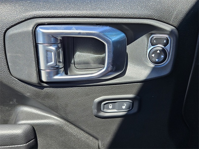 2025 Jeep Gladiator Sport S photo 30