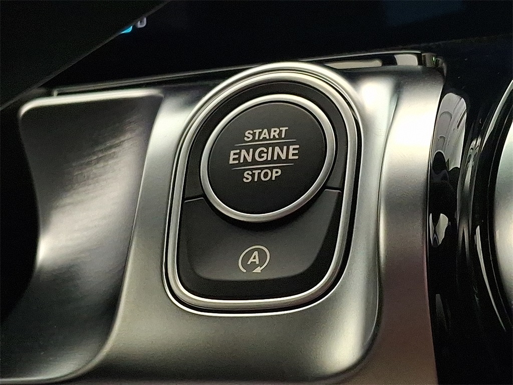 2026 Mercedes Benz GLB 250 4MATIC photo 19