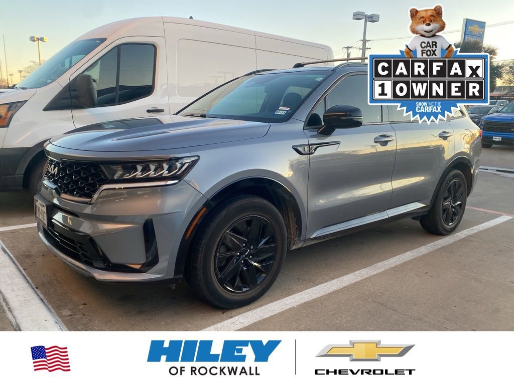 2022 Kia Sorento S's photo