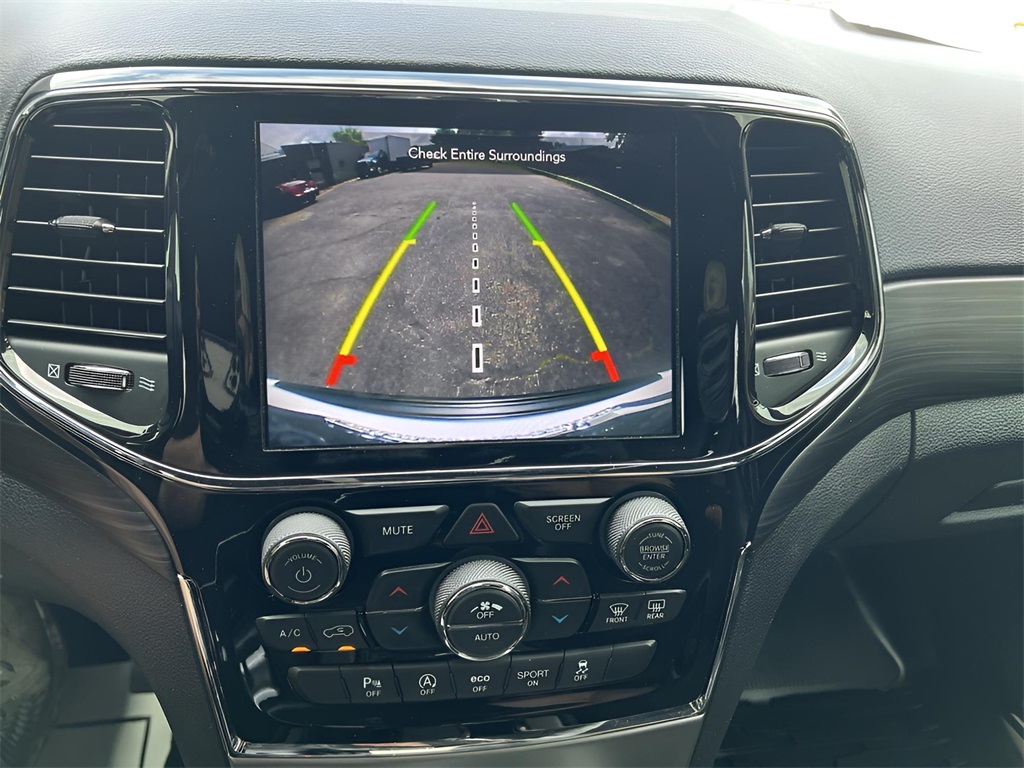 2020 Jeep Grand Cherokee Altitude photo 16