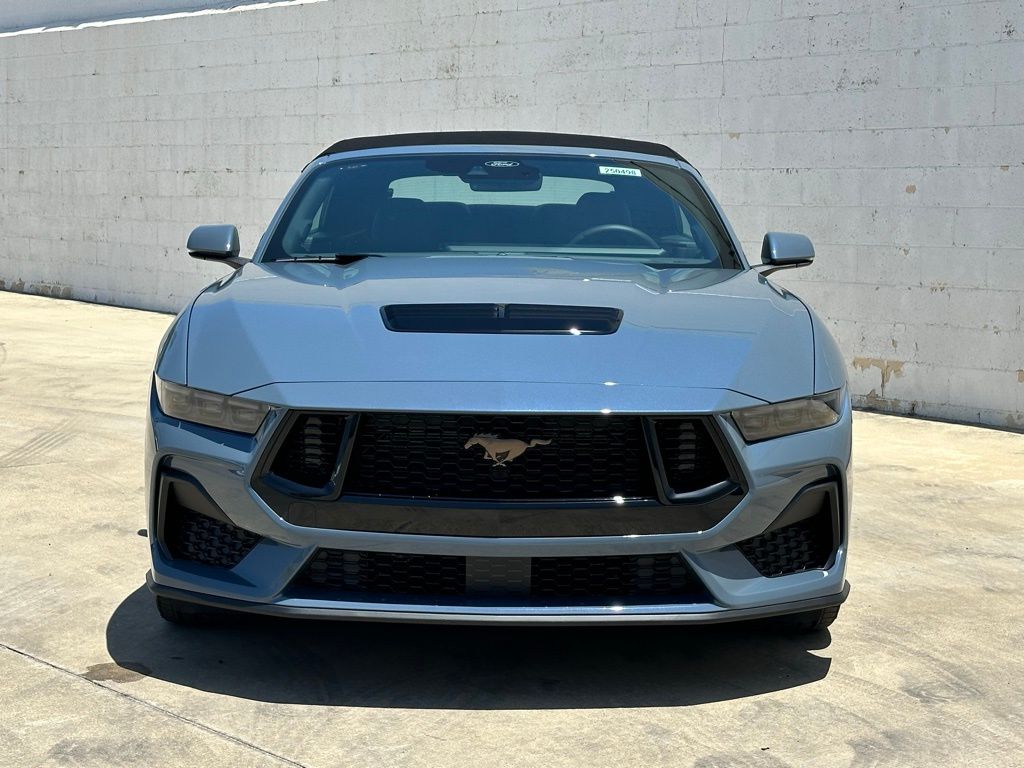 2025 Ford Mustang GT Premium Convertible photo 3