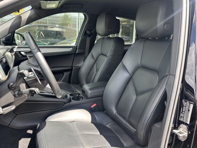 2023 Porsche Macan S photo 11