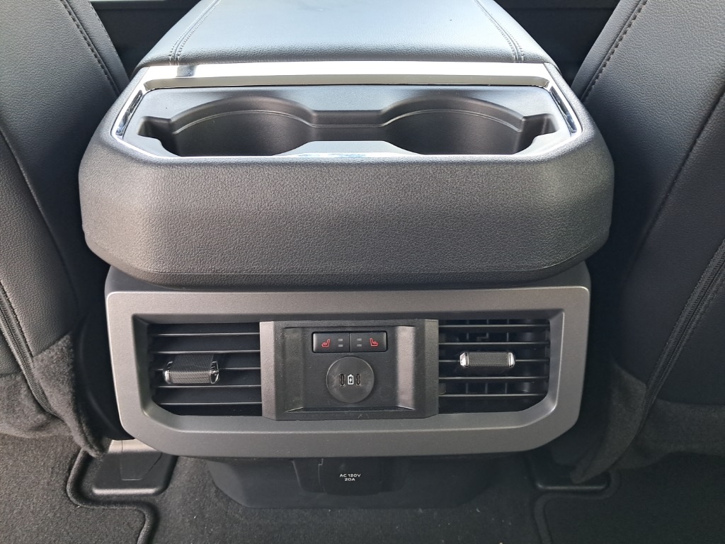 2025 Ford F-250 Lariat photo 23