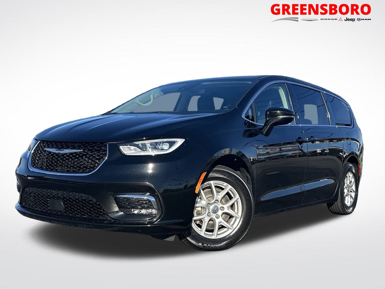 2024 Chrysler Pacifica Touring L's photo