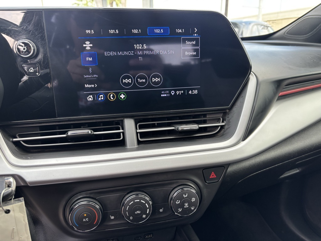 2024 Chevrolet Trax photo 9