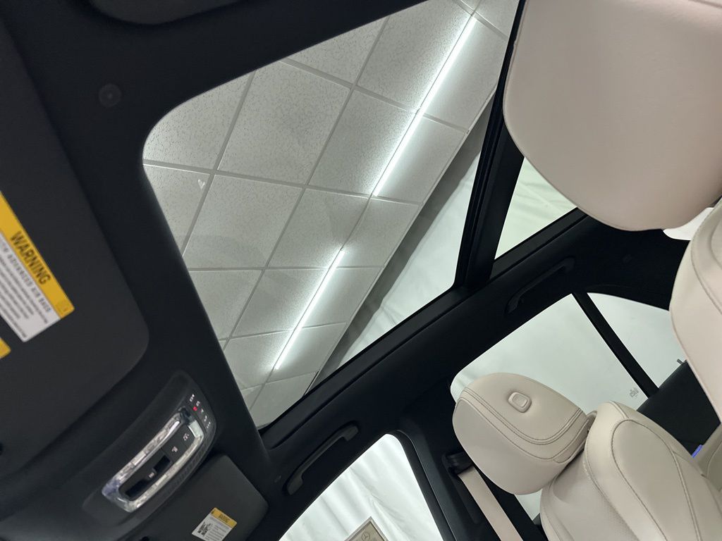 2025 Mercedes Benz GLE 350 4MATIC photo 16