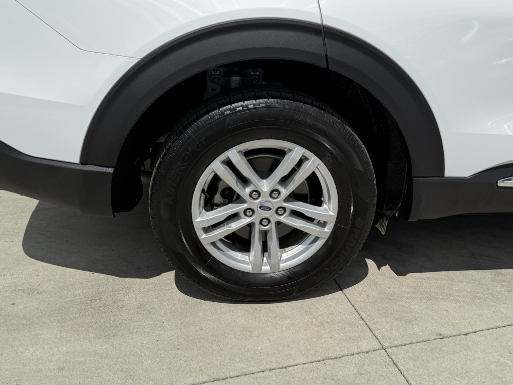 2023 Ford Explorer XLT photo 30