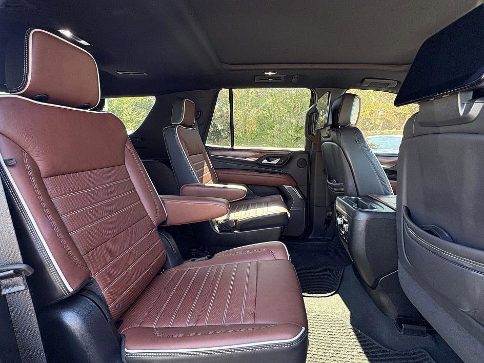 2023 Gmc Yukon Denali Ultimate photo 13