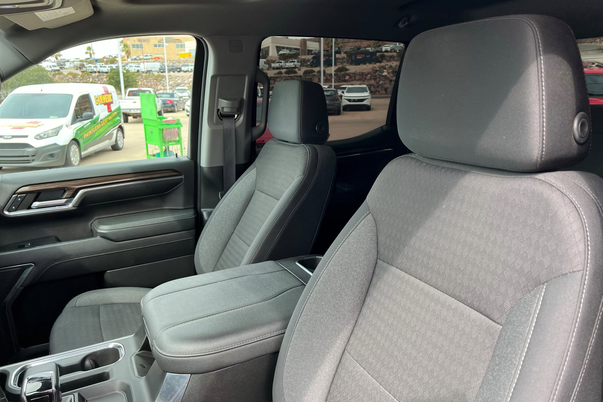 2024 Chevrolet Silverado 1500 LT photo 16