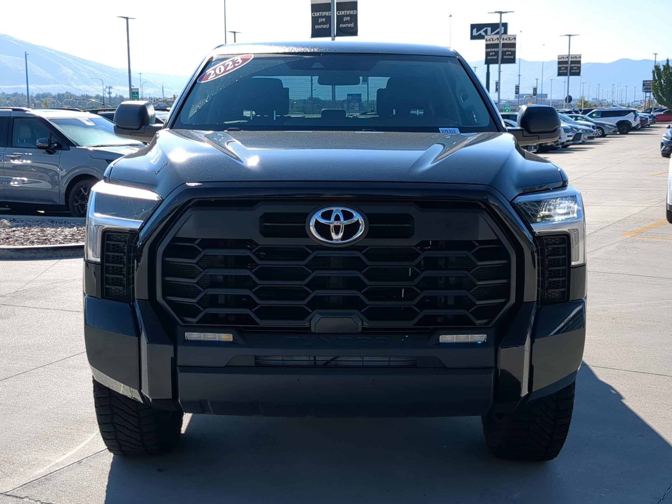 2023 Toyota Tundra SR5 photo 8