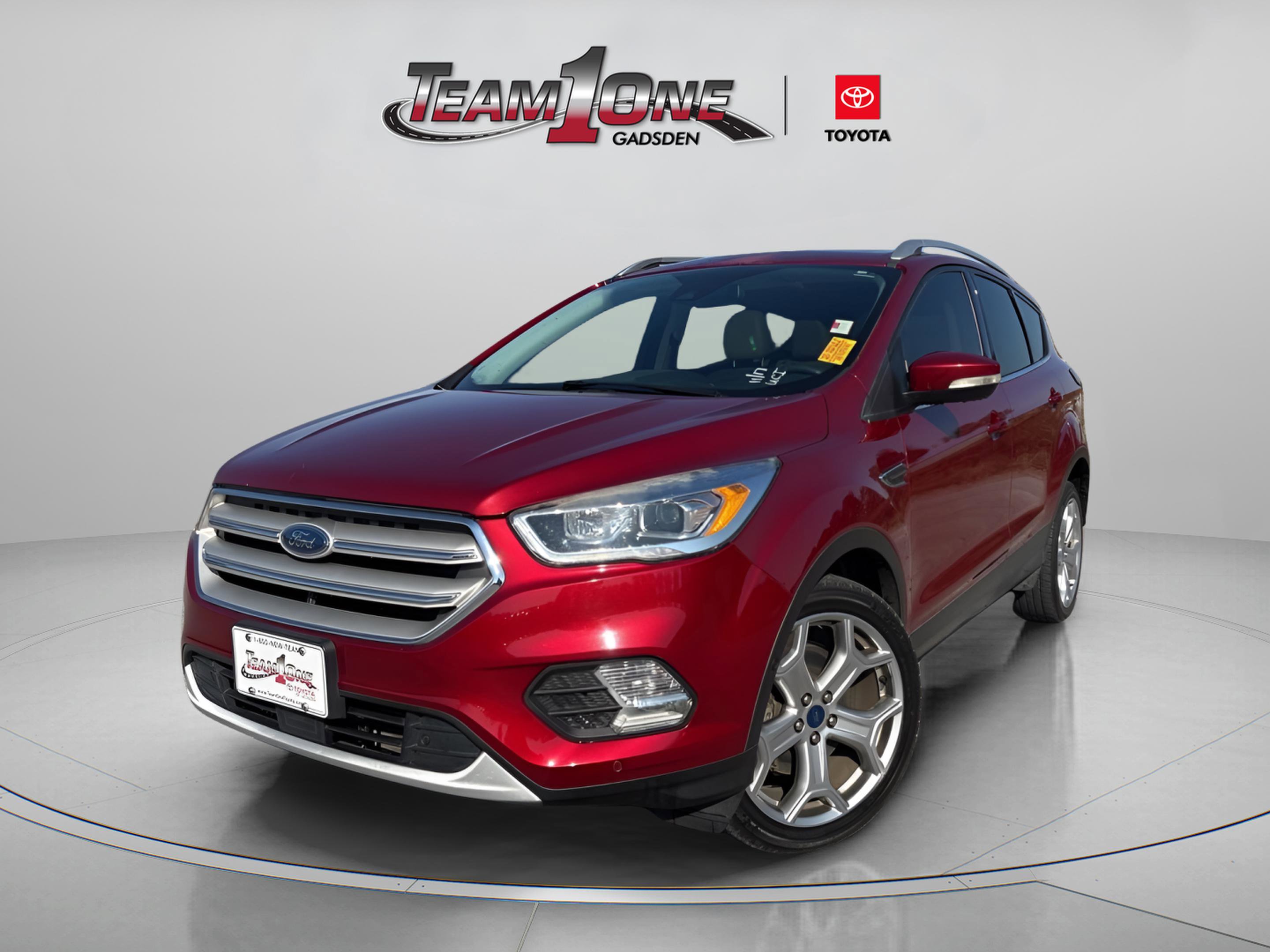 2019 Ford Escape Titanium photo 2