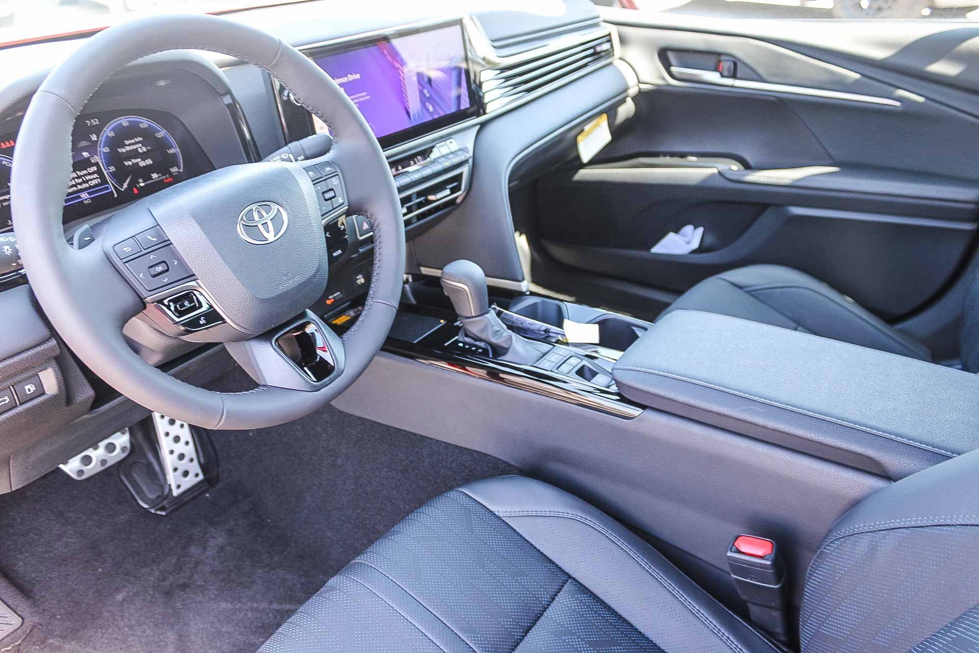 2025 Toyota Camry XSE photo 19