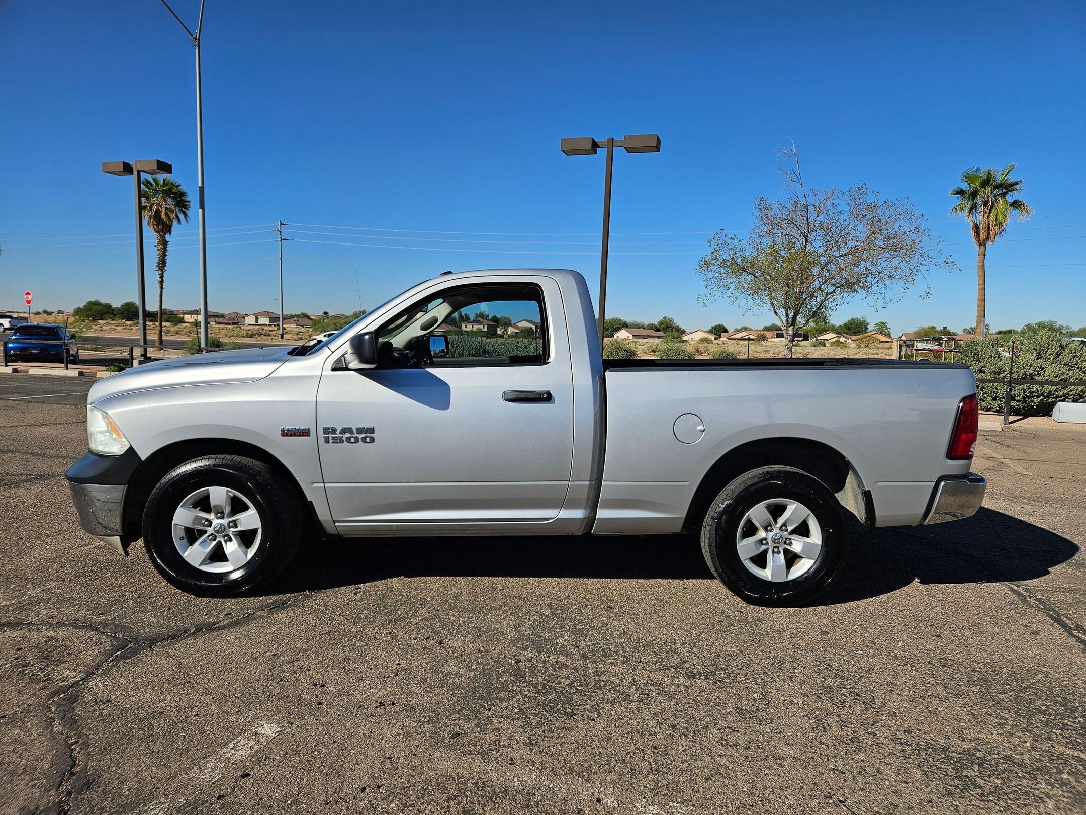 2014 Ram 1500 Tradesman photo 2