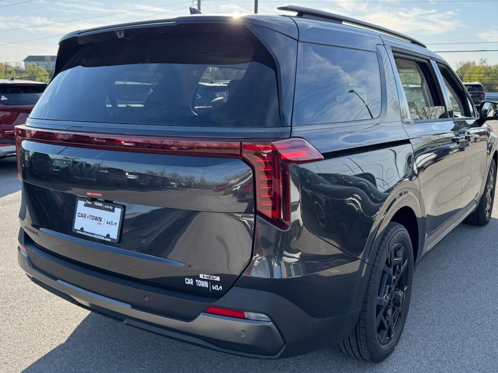 2025 Kia Carnival SX Prestige photo 2