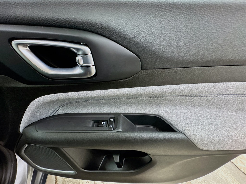2024 Jeep Compass Sport photo 28