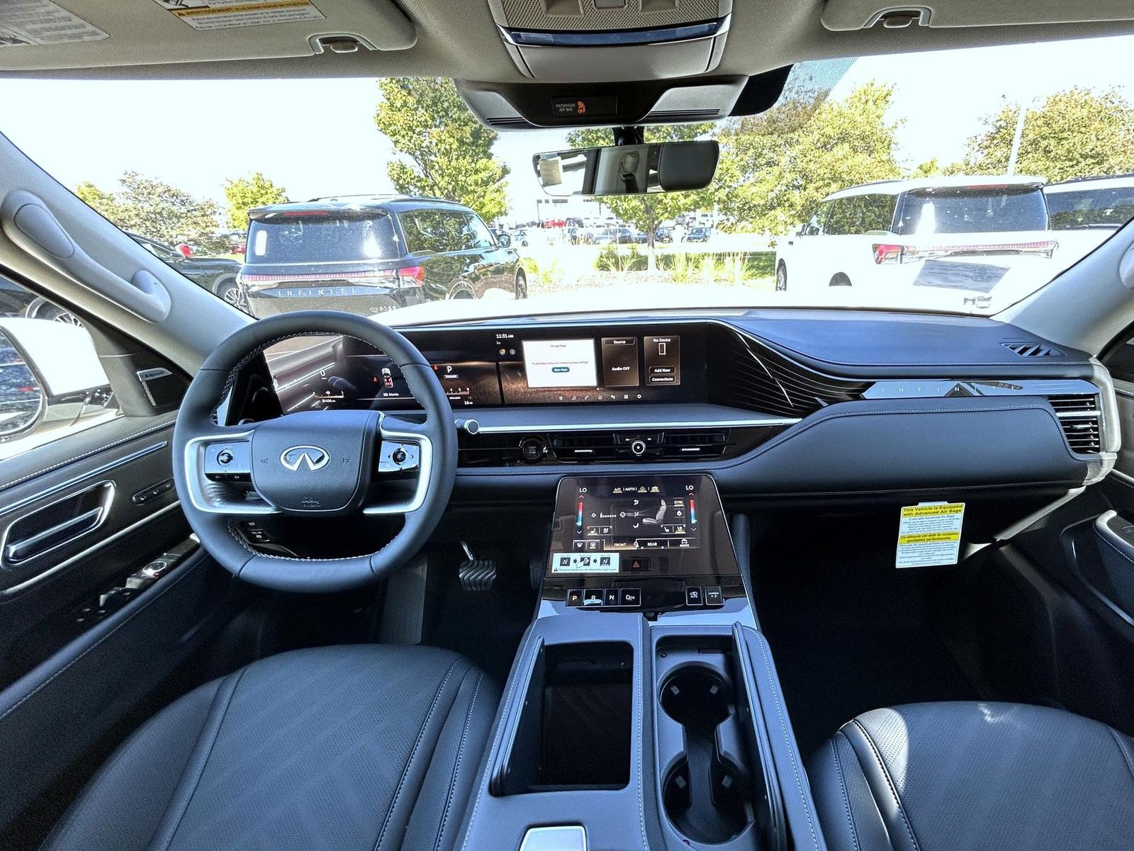 2026 Infiniti QX80 Luxe photo 13