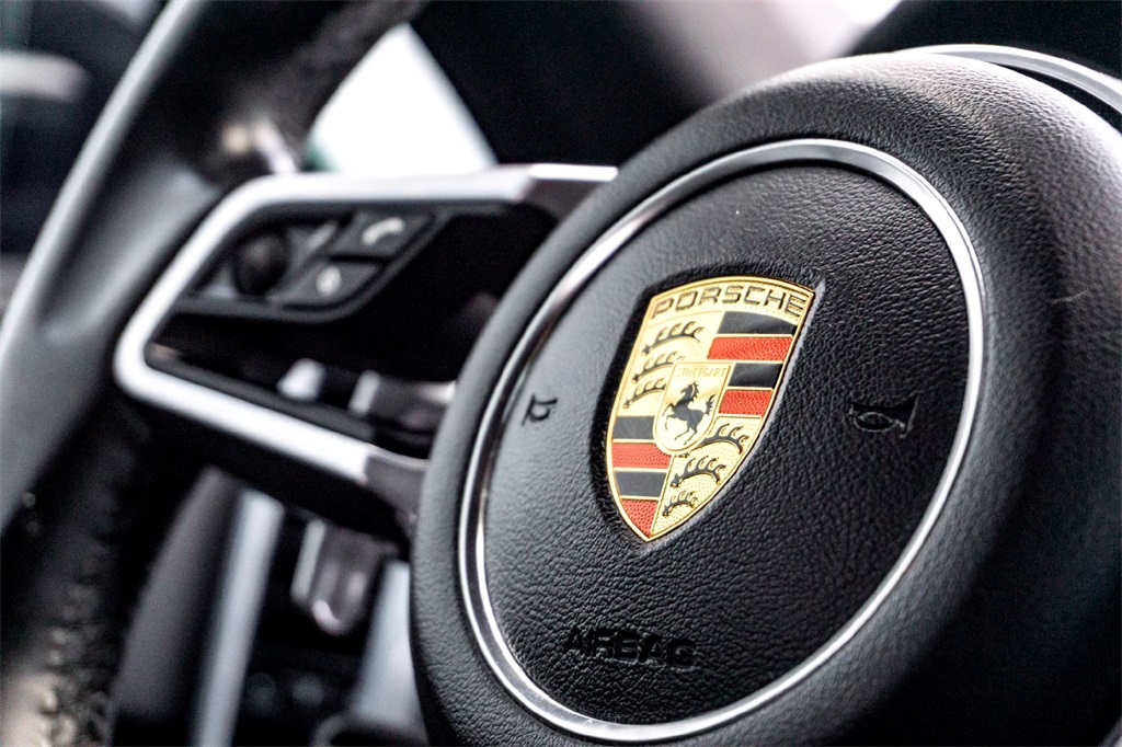 2018 Porsche Cayenne Base photo 29