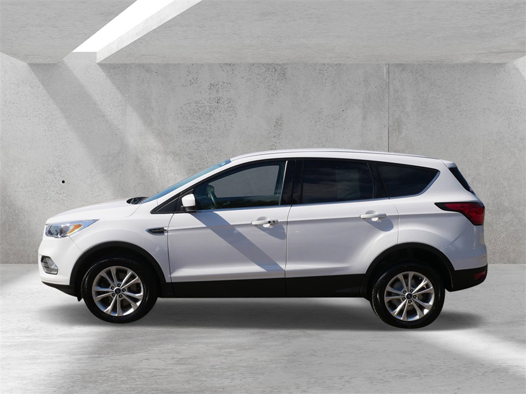 2019 Ford Escape SE photo 3