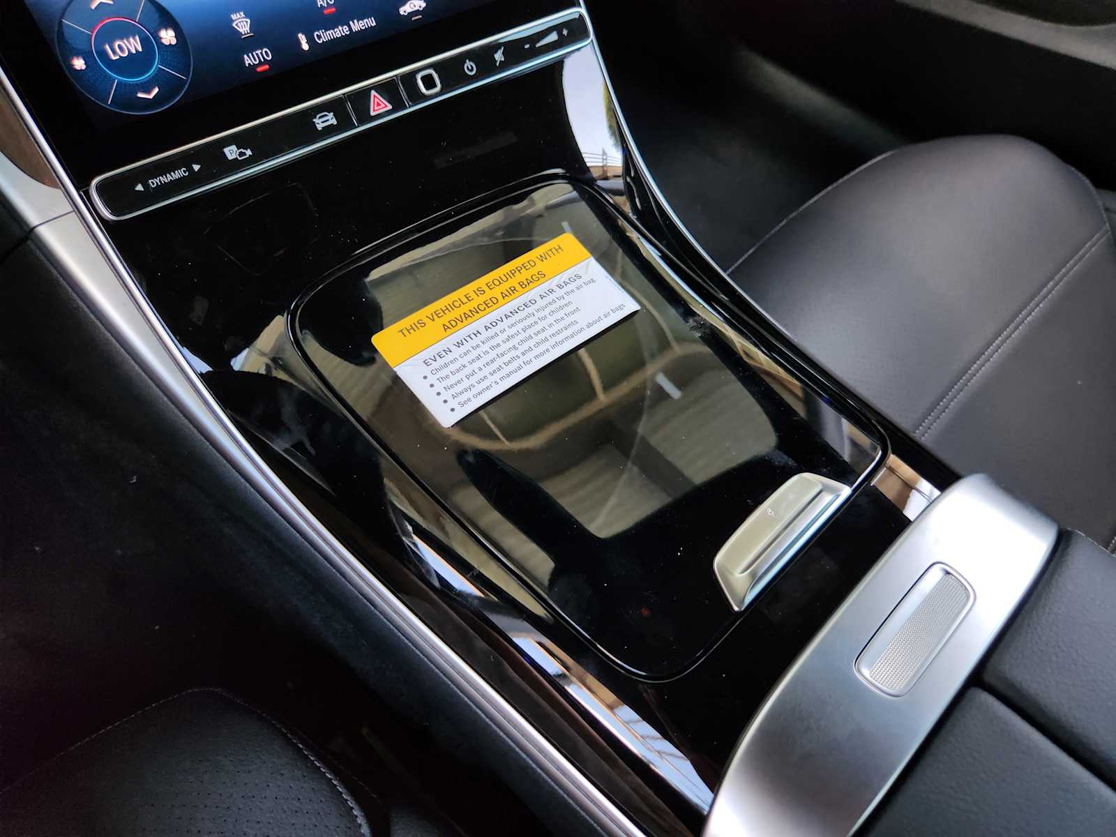 2025 Mercedes Benz C 300 photo 14