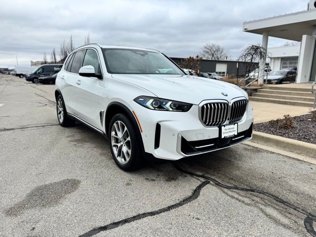 2025 BMW X5 40i's photo