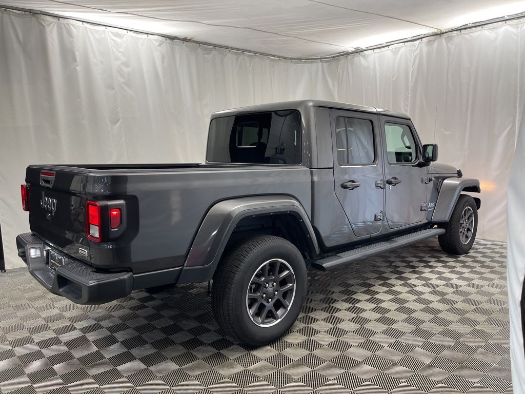 2023 Jeep Gladiator Overland photo 3