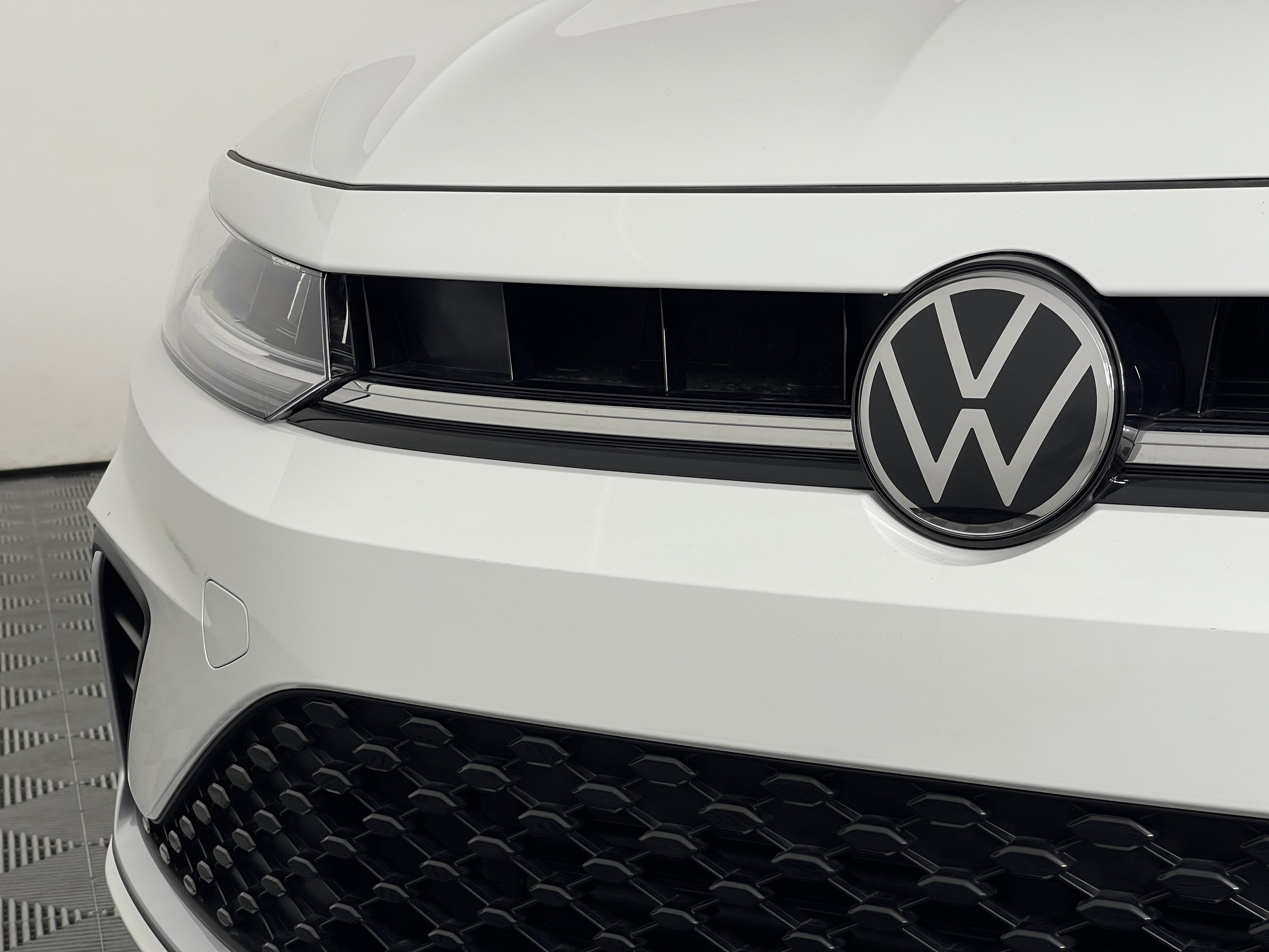 2025 Volkswagen Jetta S photo 3