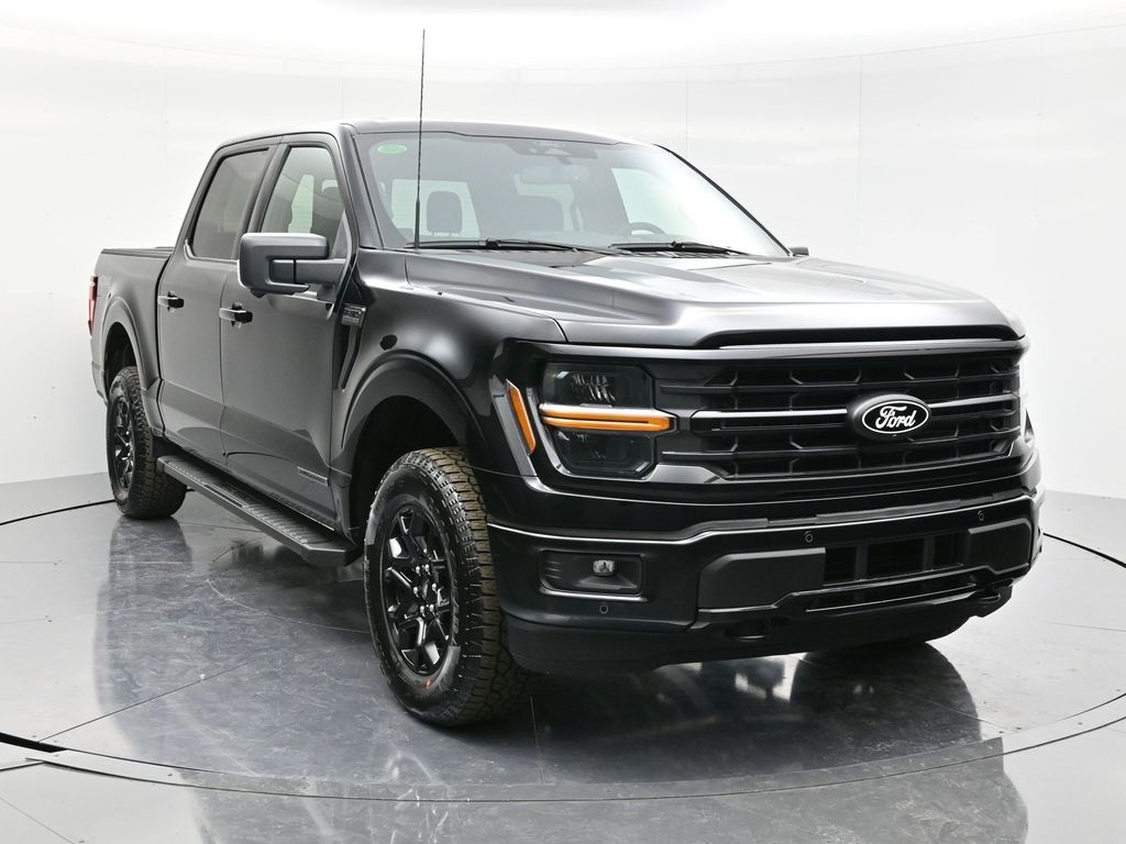 2025 Ford F-150 XLT's photo