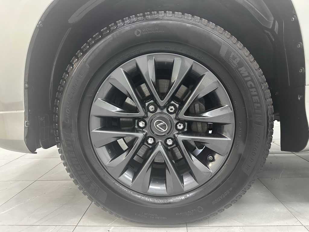 2022 Lexus GX 460 Premium photo 8