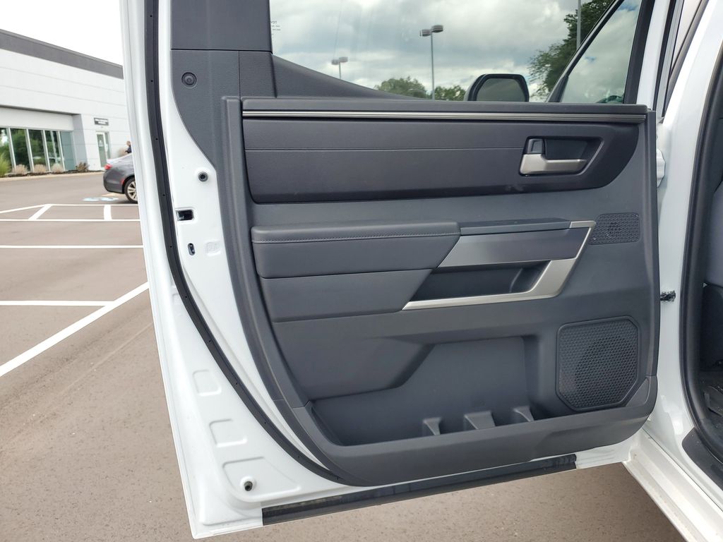 2025 Toyota Tundra SR5 photo 20