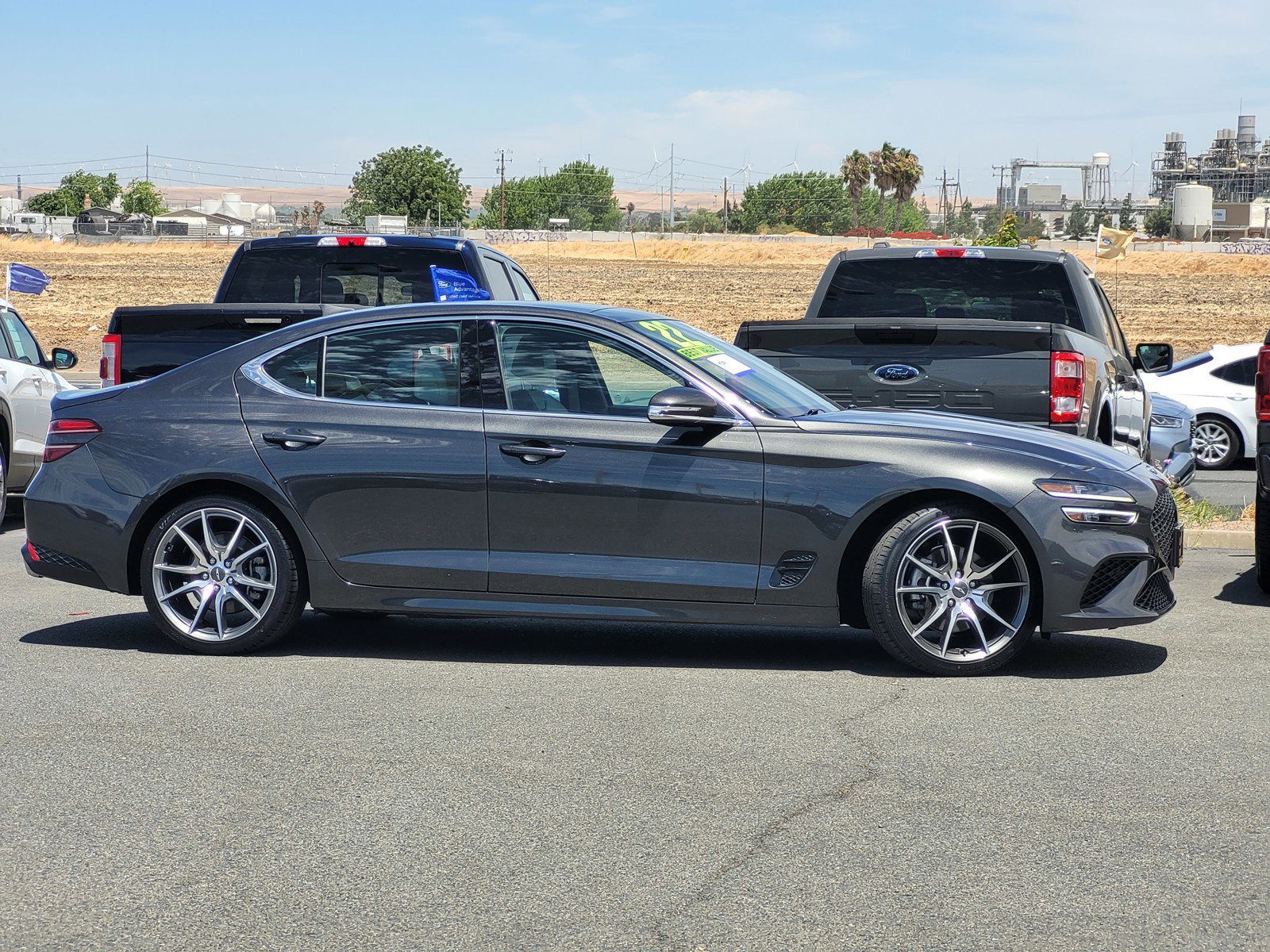 2022 Genesis G70 2.0T photo 3