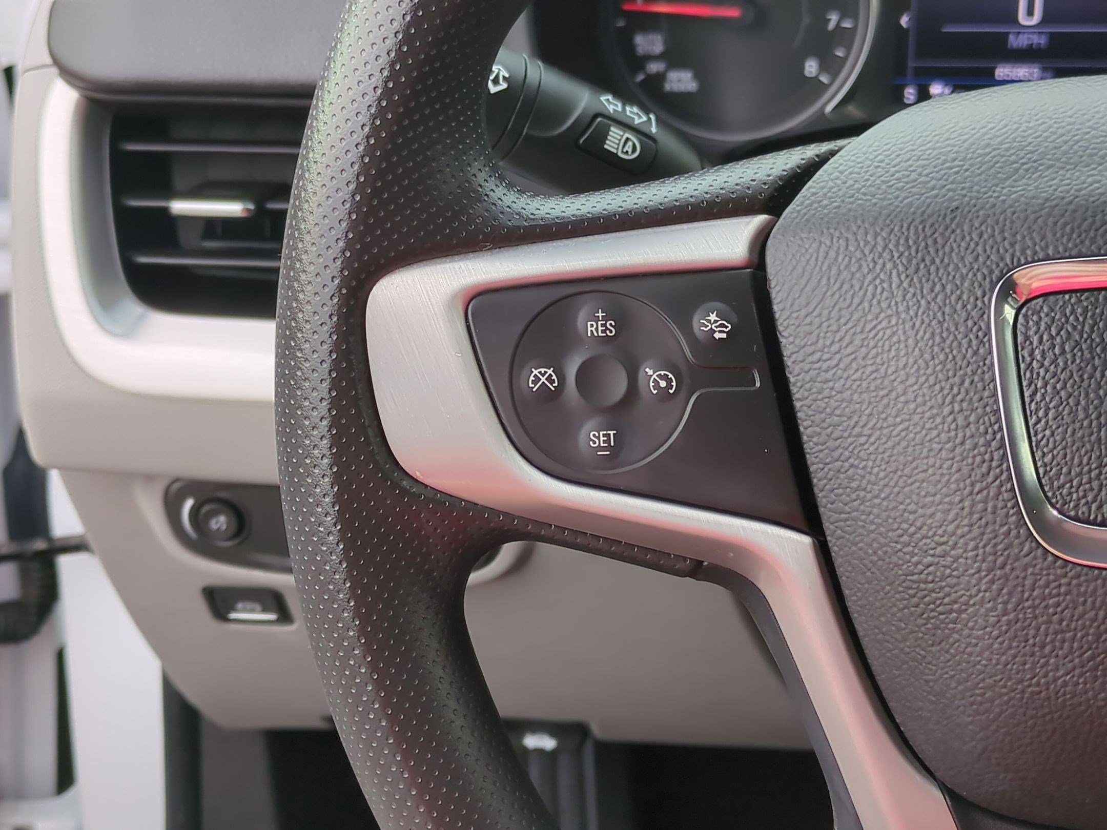 2023 Gmc Terrain SLE photo 13