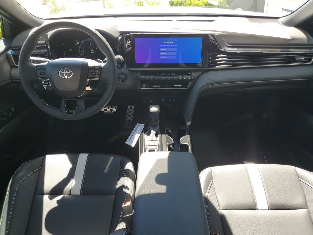 2025 Toyota Camry SE photo 15
