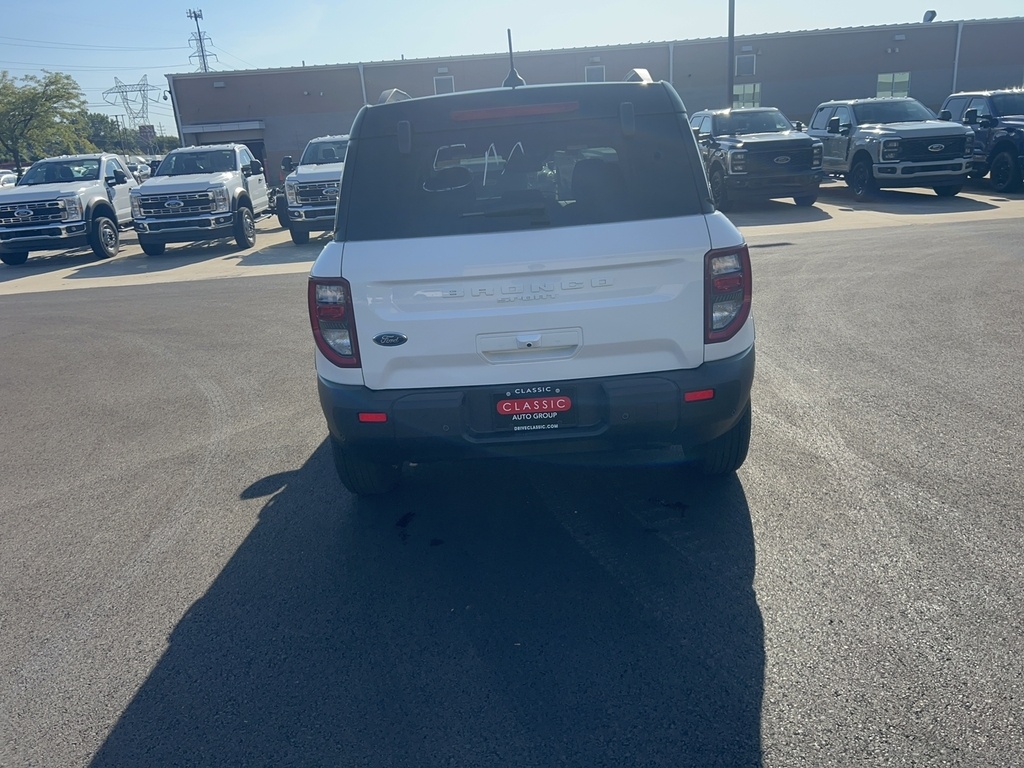 2025 Ford Bronco Sport Outer Banks photo 2