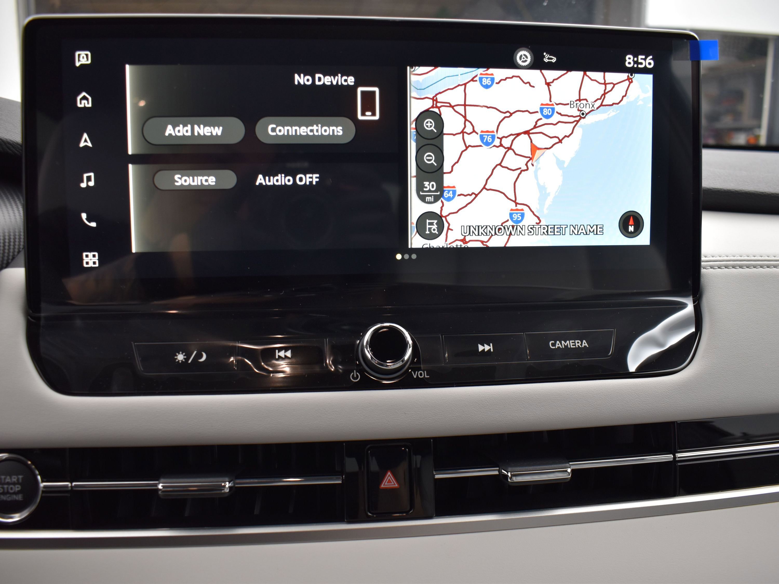 2025 Mitsubishi Outlander SEL photo 13
