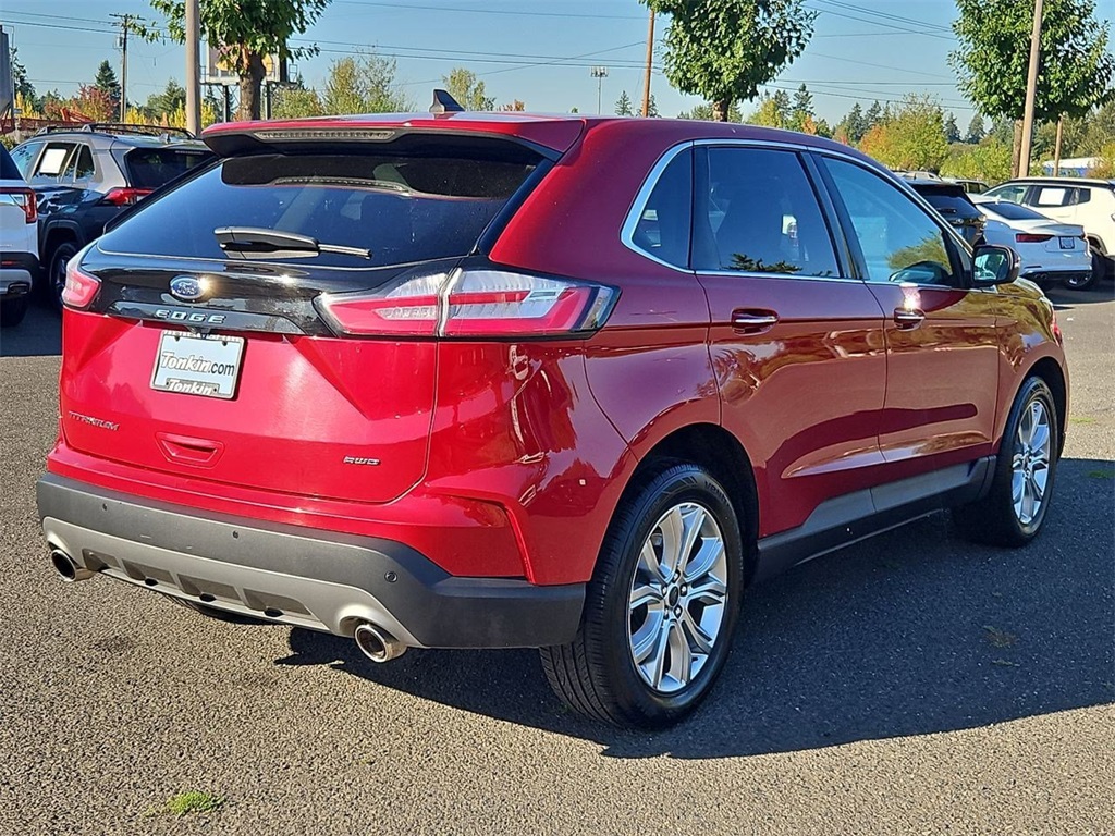 2023 Ford Edge Titanium photo 4