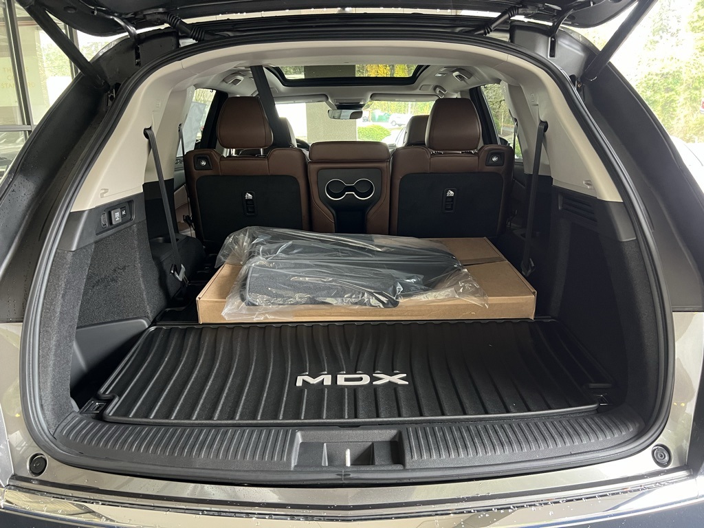 2026 Acura MDX Technology SH-AWD photo 9